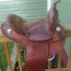 Western saddle